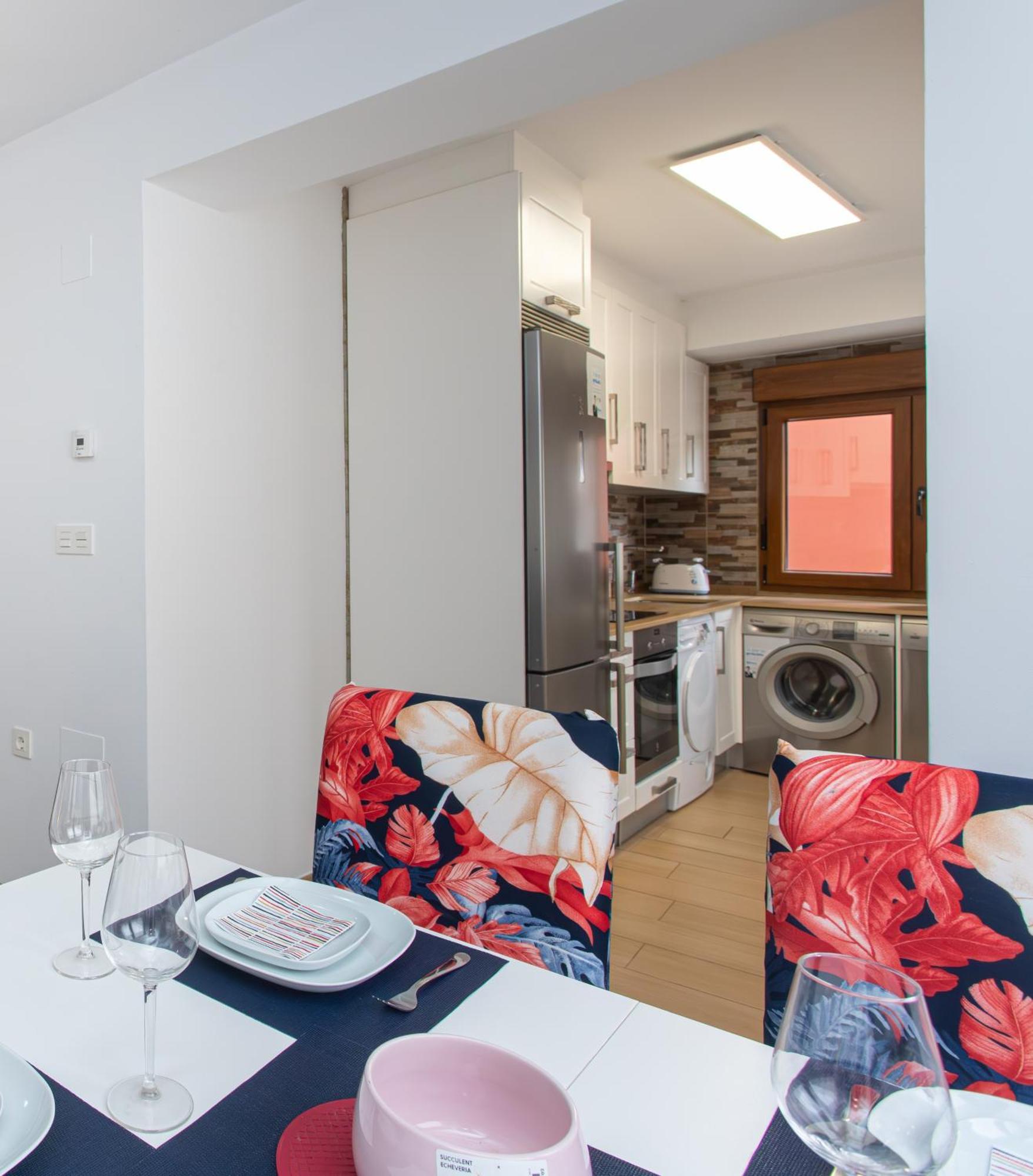 La Plaza De Cangas Apartamento Turistico Onís Buitenkant foto